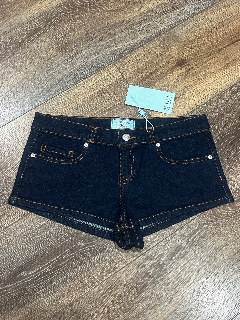 NWT Revice Editors Cut Low Rise Denim Micro Jean Shorts 🔥